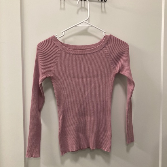 Sweaters - Swater